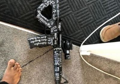 نيوزيلندا تطرح مشروعًا يحظر بيع الأسلحة النصف آلية