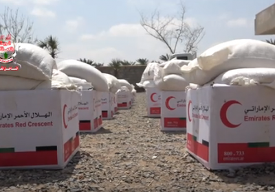 الهلال الإماراتي يوزع 250 سلة غذائية في الدريهمي بالحديدة (فيديو)