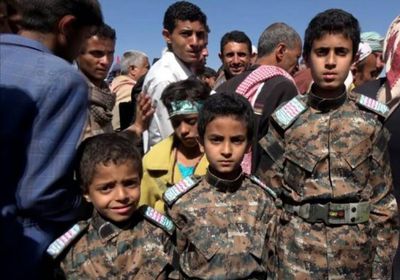 في يوم اليتيم.. الحوثي يحتفل بأطفال صنعاء على أصداء التجنيد والاغتصاب