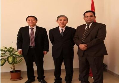 ممثل خارجية الانتقالي الجنوبي يلتقي السفير الصيني لدى اليمن