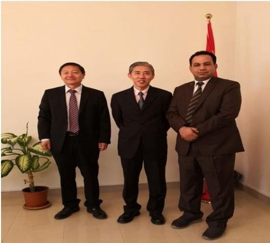 ممثل خارجية الانتقالي الجنوبي يلتقي السفير الصيني لدى اليمن