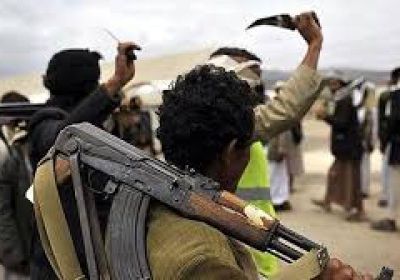 صحفي يكشف تفاصيل جريمة للحوثي بالحديدة