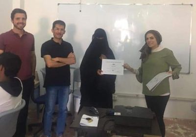 "خليفة الإنسانية" تؤهل طلاب وموظفي سقطرى في اللغة الإنجليزية والحاسب الآلي