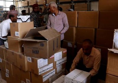 إتلاف 4 أطنان من الأدوية المنتهية الصلاحية بعدن