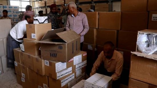 إتلاف 4 أطنان من الأدوية المنتهية الصلاحية بعدن