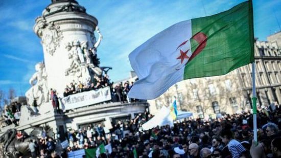 الجزائر.. مطالب شعبية للتخلص من نخبة حاكمة متصلبة 