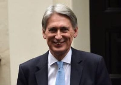 المالية البريطانية: الحكومة ستطلب من الاتحاد الأوروبى تأجيلا يمنحها خيار الرحيل