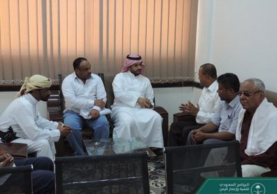 البرنامج السعودي ينتهي من حصر احتياجات المجمعات التعليمية في حضرموت