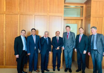 الإرياني يلتقي وكيل وزارة الخارجية الألمانية لشئون الشرق الأوسط