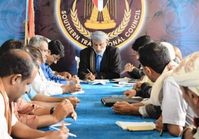 تنفيذية انتقالي شبوة تناقش تقارير إنجاز الإدارات للفصل الأول من العام 2019