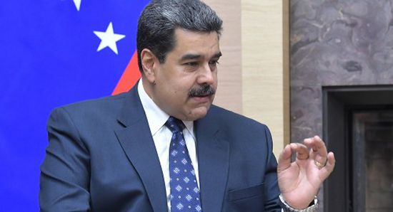 "مادورو": فنزويلا تواجه حرب بدون أسلحة