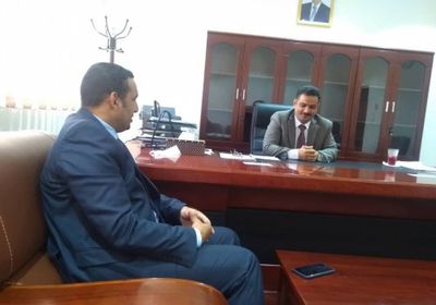 لقاء بين محافظ سقطرى ووزير الكهرباء لتوسعة التيار الكهربائي في المحافظة