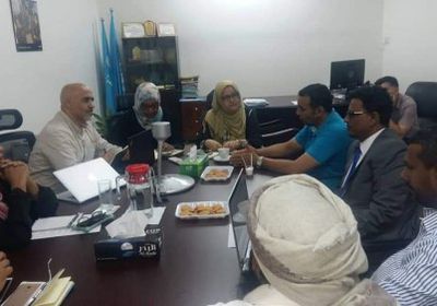 محروس يناقش احتياجات سقطرى من المشاريع الصحية مع "اليونيسيف" 