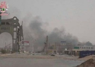 مليشيات الحوثي تقصف مواقع العمالقة والقوات المشتركة في الكيلو 10 والصالح والدريهمي