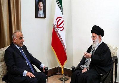 خامنئي يطالب العراق بضمان خروج القوات الأمريكية