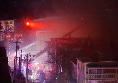 فرنسا.. اندلاع حريق بمبنى سكني بباريس