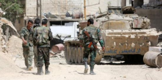 مقتل شخصين وإصابة آخر جراء استهداف الفصائل المسلحة بسوريا