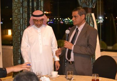 البحسني يلتقي عدداً من رجال الأعمال والطلاب الحضارم بالقاهرة 