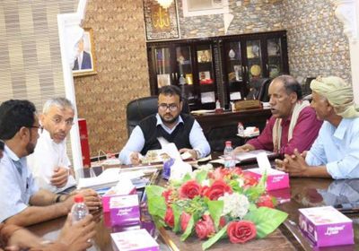 اجتماع بالمهرة لمناقشة إمكانية شق وحدات جوار جديدة بالغيضة