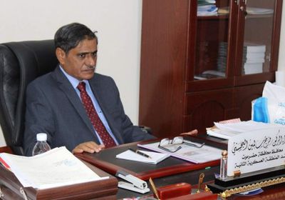 محافظ حضرموت يصل المكلا بعد انتهاء زيارته للقاهرة