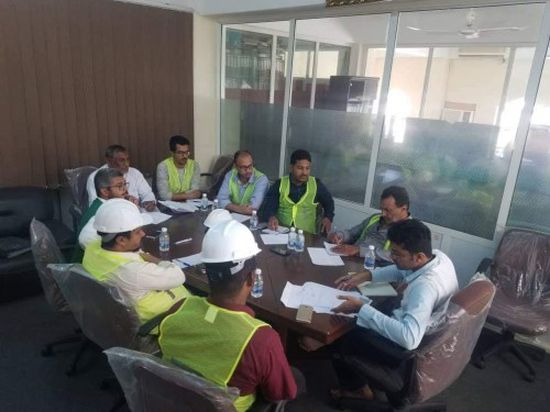 بتمويل سعودي..مناقشة البدء في تنفيذ مشروع ترميم مطار الغيضة الدولي