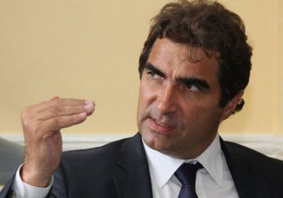 فرنسا.. حزب "الجمهوريون" يطالب بإجراء انتخابات رئاسية جديدة