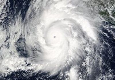 الأرصاد الأمريكية تحذر من تحرك إعصار القنبلة للمرة الثانية خلال شهر
