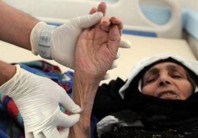 "أسوشيتد برس": الحوثيون عرقلوا شحنة لقاحات الكوليرا لقتل اليمنيين