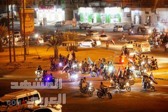 عاجل ..مسيرة سلمية بالدراجات النارية تجوب شوارع سيئون رفضا لانعقاد البرلمان اليمني بحضرموت