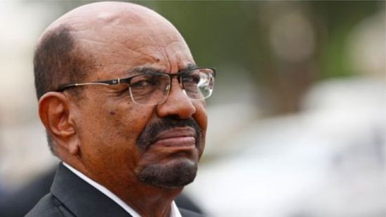 الرئيس السوداني عمر البشير تحت الإقامة الجبرية
