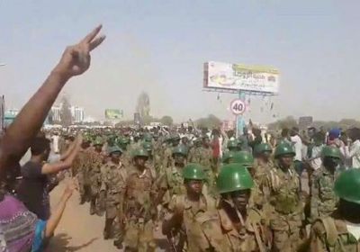 ما هو السر في تأخر إذاعة البيان العسكري السوداني؟