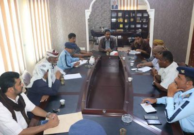 لقاء هام بين وكيل أول محافظة المهرة وأعضاء اللجنة الأمنية 