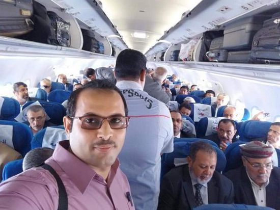 شاهد.. أعضاء البرلمان اليمني  يتوجهون من القاهرة إلى سيئون