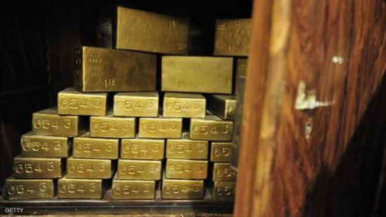 الذهب يهبط إلى أدنى مستوياته بسبب مكاسب الدولار