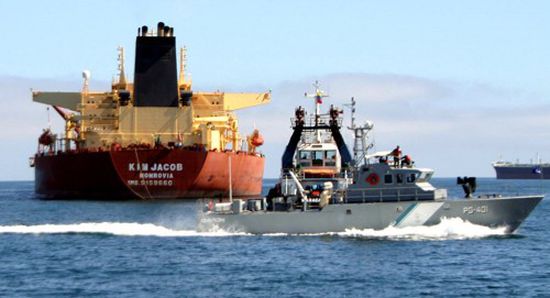 واشنطن تضم 4 شركات شحن و9 سفن للقائمة السوداء تنقل النفط من فنزويلا