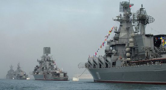 تزامنًا مع مناورات "الناتو" سفن أسطول البحر الأسود تبحر للتدريب القتالي