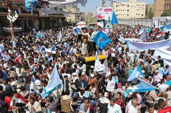 تظاهرة لأنصار حزب المؤتمر الشعبي العام بتعز (صور)