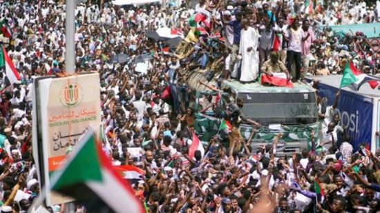 الزعتر: الإخوان يسرقون ثورة السودان
