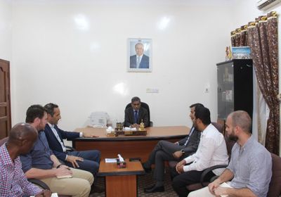 البحسني يجتمع بوفد من منظمات الأمم المتحدة في سيئون.. صور 