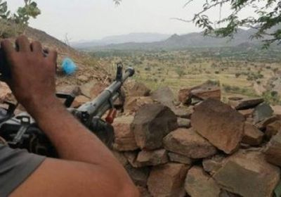 اشتباكات عنيفة في جبهة الشريجة بين قوات الجيش والمليشيات