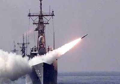 بوارج التحالف تقصف مواقع المليشيات غرب حجة