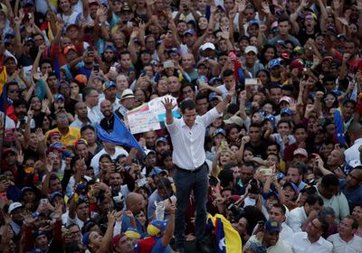 فنزويلا.. "جوايدو" يشارك انصاره في مظاهرة خلال زيارته لمدينة ماراكايبو