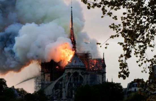 المدعي العام في باريس يبدأ التحقيق في حريق الكاتدرائية 