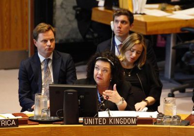 السفيرة كارين بيرس توجه دعوة إلى أطراف الصراع في اليمن