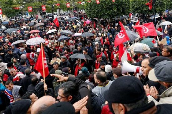 اشتعال انتفاضة المتقاعدين بتونس رفضًا لتأخر مستحقاتهم