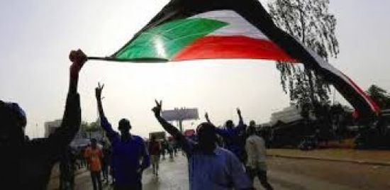 صحفي: ربيع السودان مكاسبه جمة.. وأمريكا لا تُعارض الانتقالي