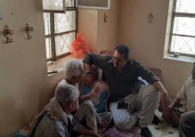 رئيس انتقالي لحج يزور عبدالكريم النامس للاطمئنان على صحته