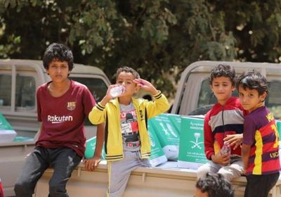 مساعدات إنسانية من السعودية لمرضى الفشل الكلوي بعدن (صور)