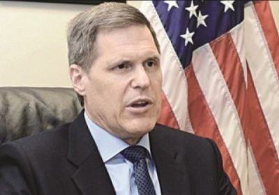 السفير الأمريكي باليمن يهدد مليشيا الحوثي بالاستبعاد من العملية السياسية