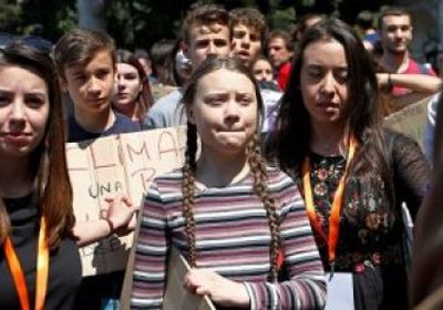 طفلة سويدية تنظم مظاهرة بروما للحد من التغيرات المناخية 